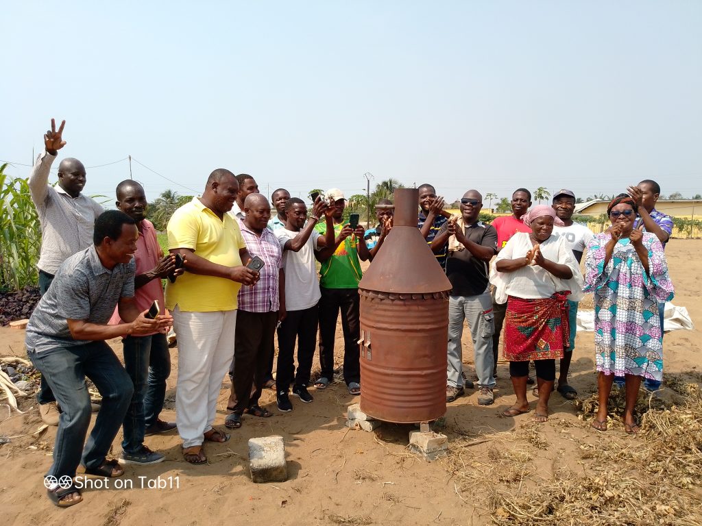 Du biochar pour sauver les terres maraichères au Togo grâce au projet WACA