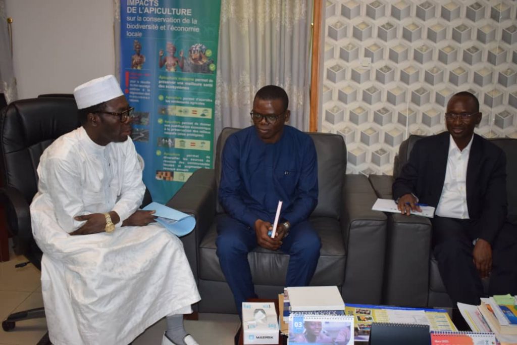 Le ministre FOLI BAZI a reçu une délégation de la BAD